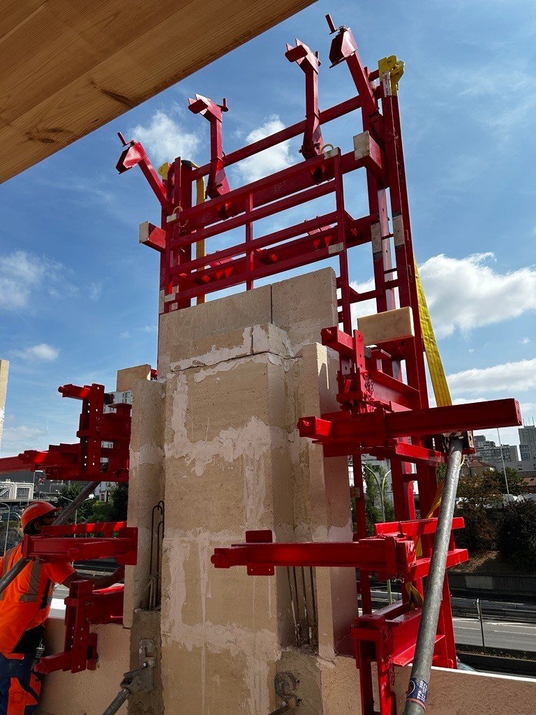 Steel column formwork · PYTHON, France