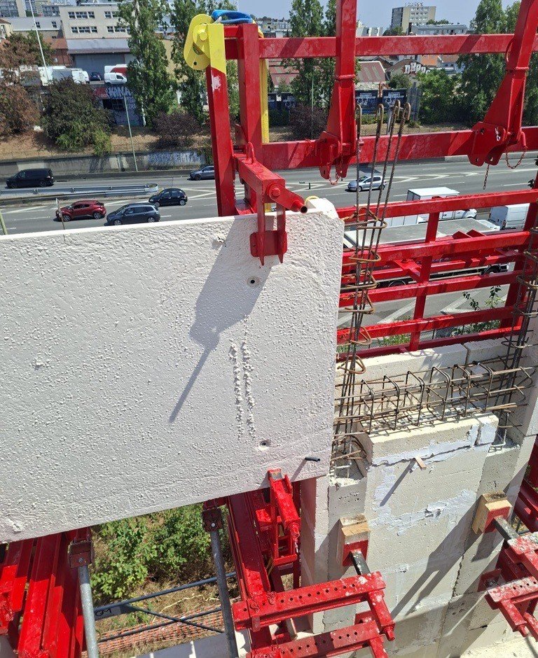 Steel column formwork · PYTHON, France